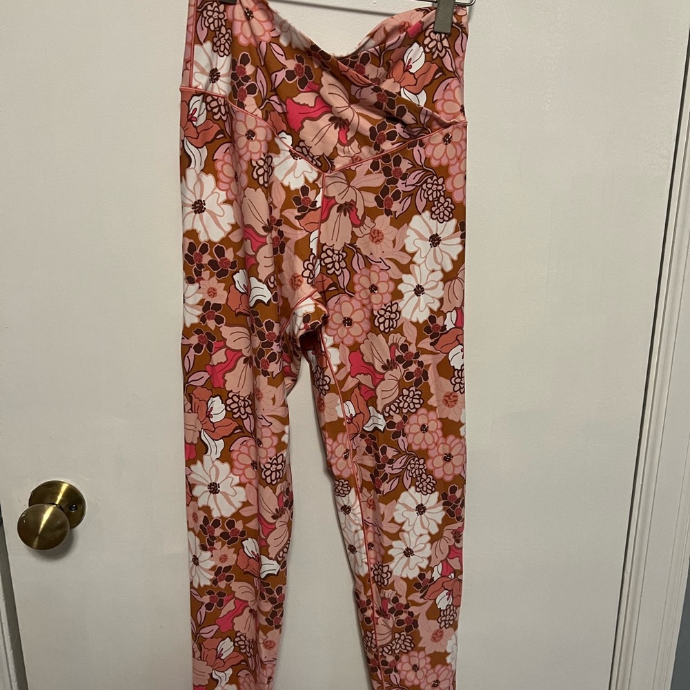 Crossover Offline by aerie high waist 7/8 leggings